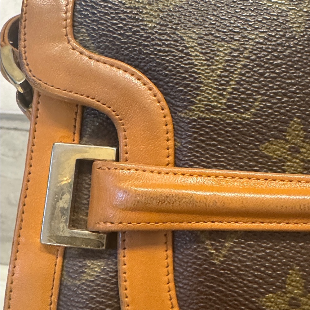 VINTAGE Louis Vuitton Shoulder Bag - Picture 6 of 16